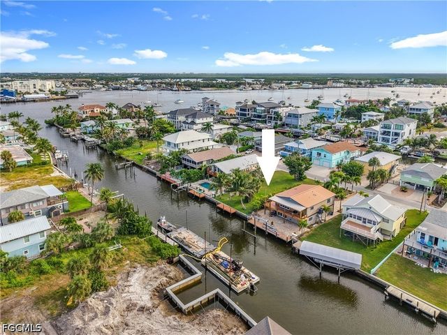 219 Primo DR, Fort Myers Beach, FL 33931