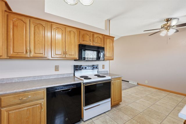 3500 Sue Lane NW, Cedar Rapids, IA 52405