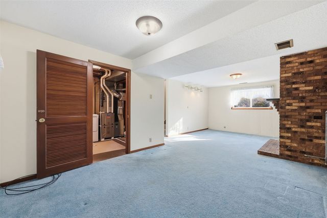 3500 Sue Lane NW, Cedar Rapids, IA 52405