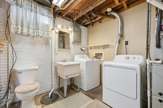 3500 Sue Lane NW, Cedar Rapids, IA 52405