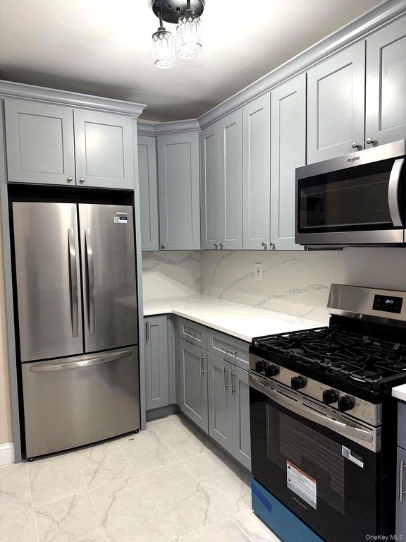68-36 Burns Street B4, Forest Hills, NY 11375