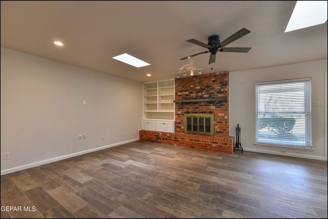 1051 VILLA LINDA Way, El Paso, TX 79932