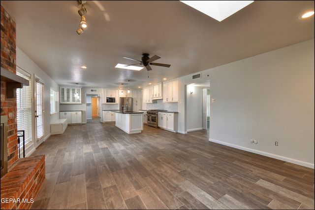 1051 VILLA LINDA Way, El Paso, TX 79932