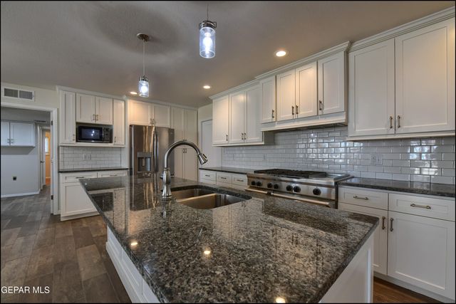 1051 VILLA LINDA Way, El Paso, TX 79932