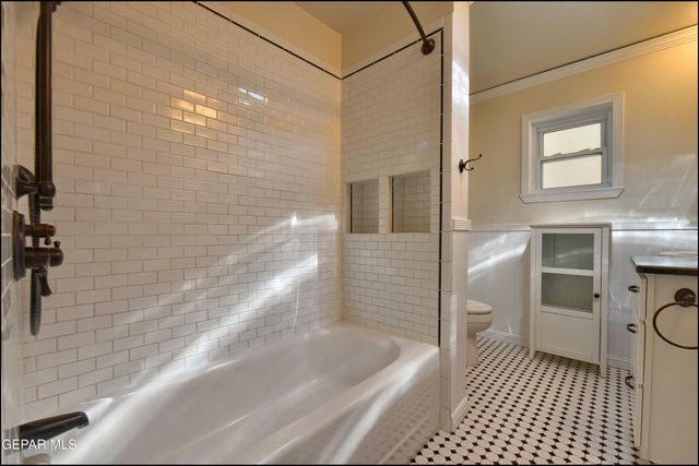 1051 VILLA LINDA Way, El Paso, TX 79932