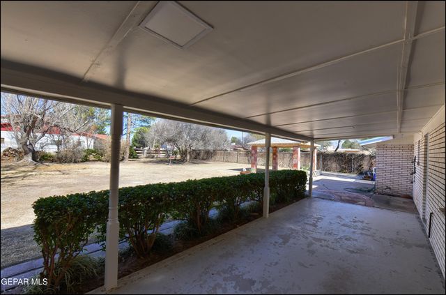 1051 VILLA LINDA Way, El Paso, TX 79932