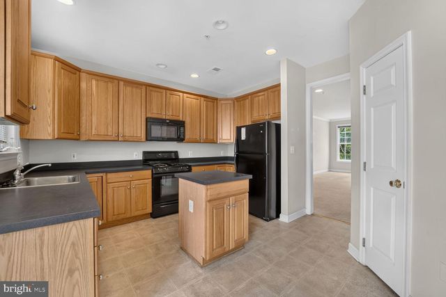 821 CAPITOL SQUARE PL SW, Washington, DC 20024