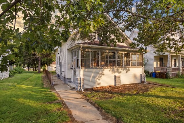 2132 9th Street, Rockford, IL 61104
