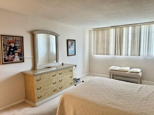 401 NE 14th Ave 602, Hallandale Beach, FL 33009