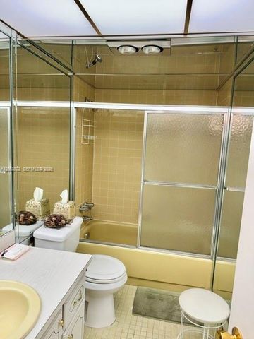 401 NE 14th Ave 602, Hallandale Beach, FL 33009