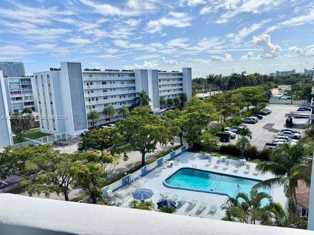 401 NE 14th Ave 602, Hallandale Beach, FL 33009