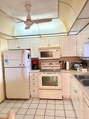 401 NE 14th Ave 602, Hallandale Beach, FL 33009