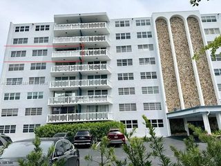 401 NE 14th Ave 602, Hallandale Beach, FL 33009