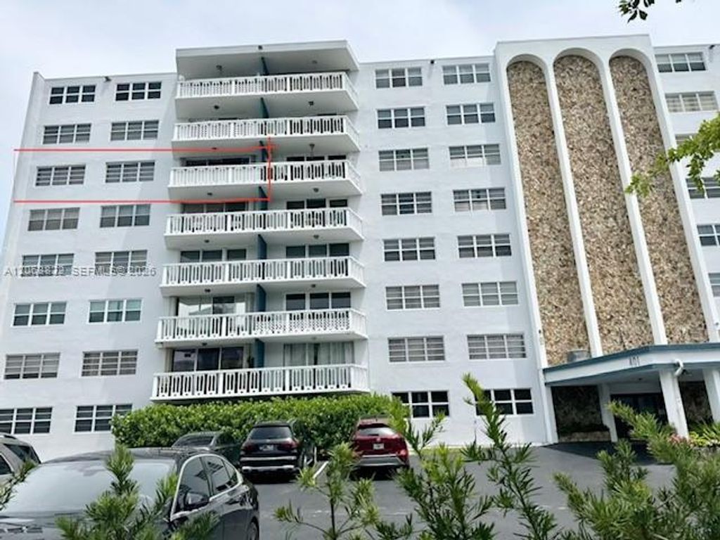401 NE 14th Ave 602, Hallandale Beach, FL 33009
