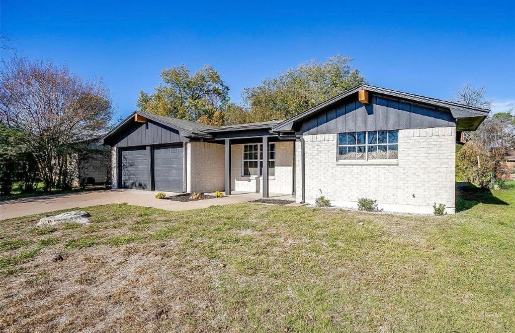 3501 NE 10th Street, Mineral Wells, TX 76067