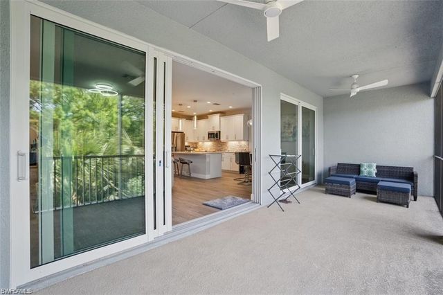2567 Seychelles DR 206, Naples, FL 34112