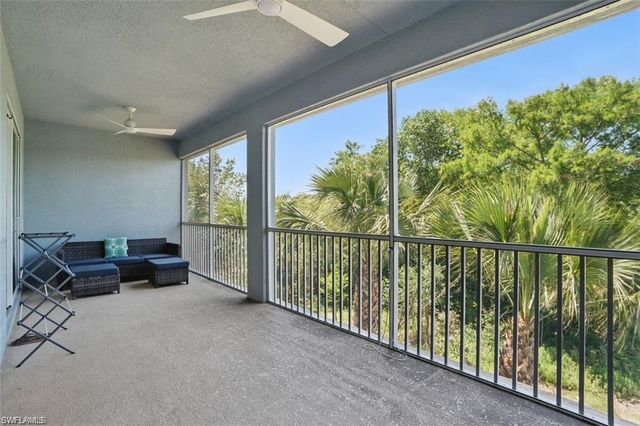 2567 Seychelles DR 206, Naples, FL 34112