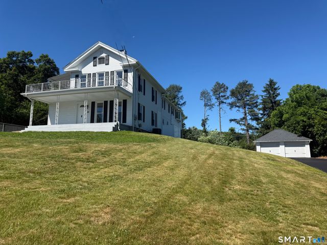 40 Church Street, Seymour, CT 06483