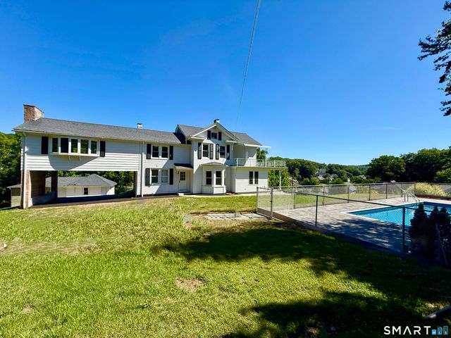 40 Church Street, Seymour, CT 06483