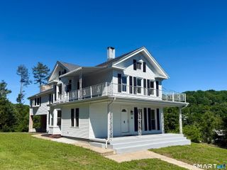 40 Church Street, Seymour, CT 06483