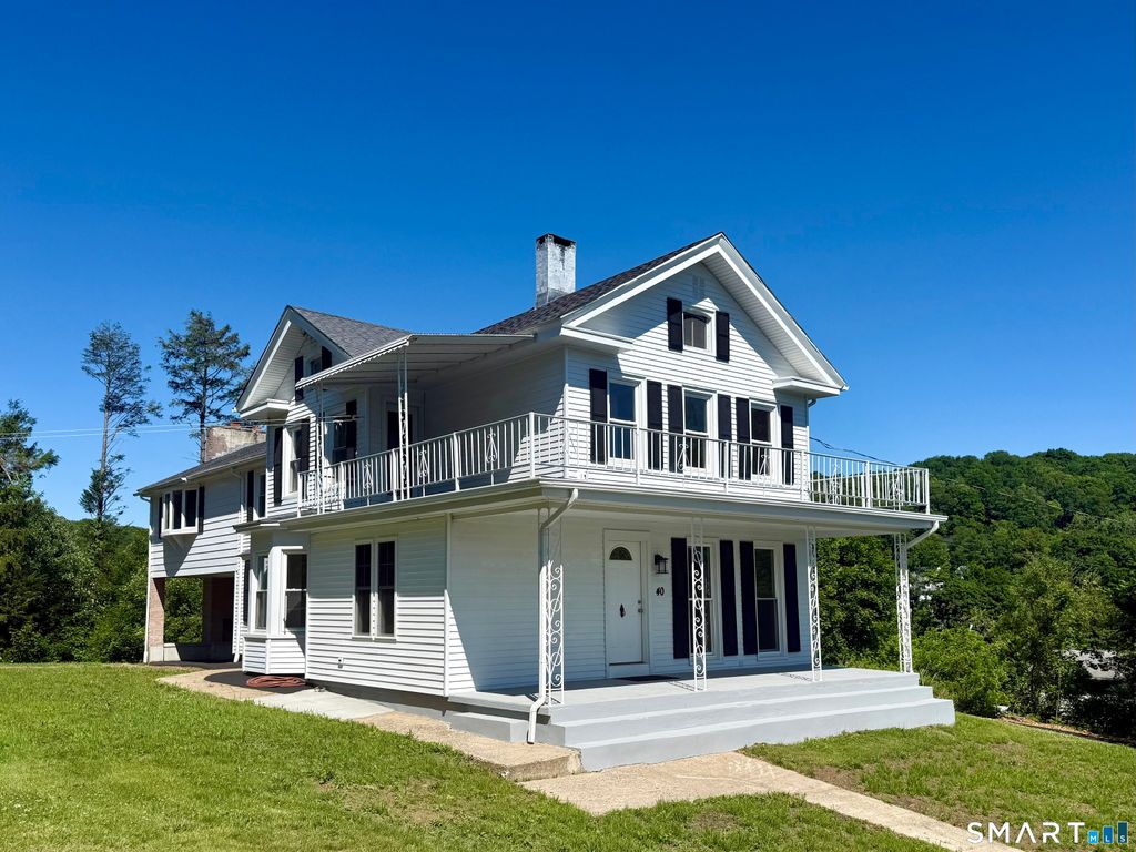 40 Church Street, Seymour, CT 06483