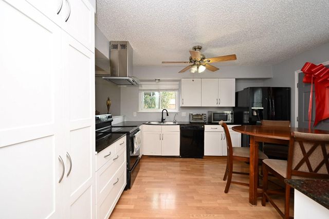 13102 Richmond Avenue, Houston, TX 77082