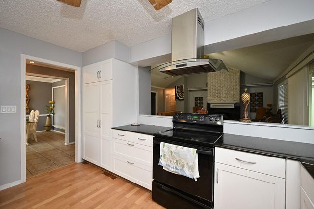 13102 Richmond Avenue, Houston, TX 77082