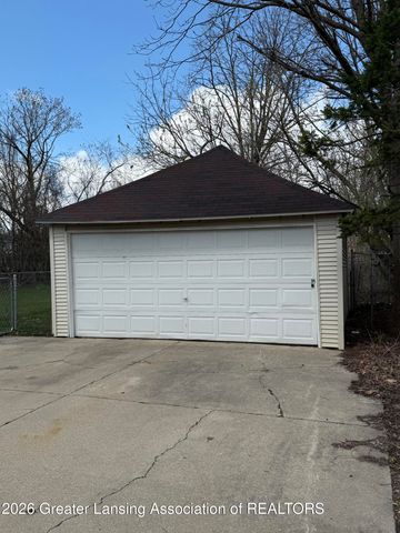 914 W Hillsdale Street, Lansing, MI 48915