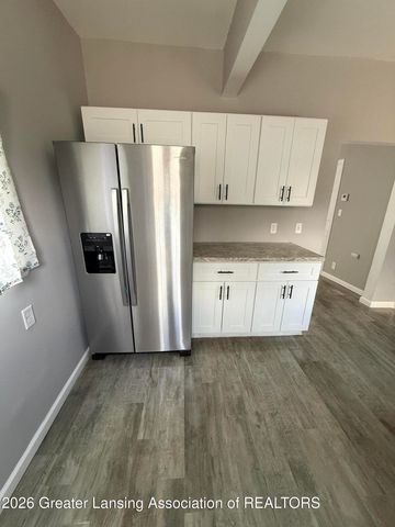 914 W Hillsdale Street, Lansing, MI 48915