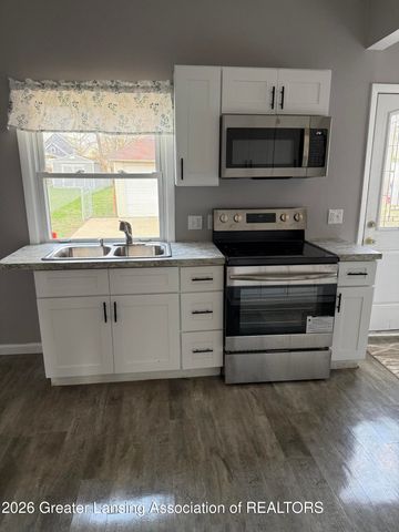 914 W Hillsdale Street, Lansing, MI 48915