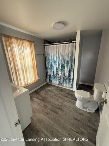 914 W Hillsdale Street, Lansing, MI 48915