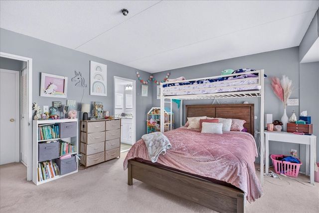 55 Tall Oaks Drive 402, Weymouth, MA 02190