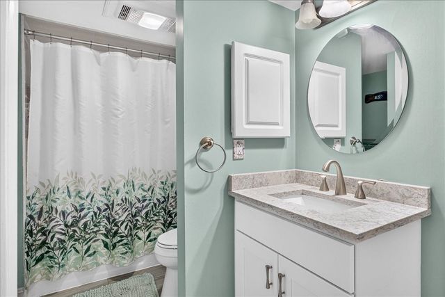 55 Tall Oaks Drive 402, Weymouth, MA 02190