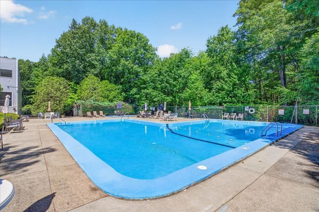 55 Tall Oaks Drive 402, Weymouth, MA 02190