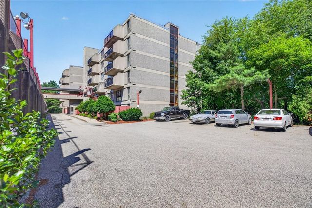 55 Tall Oaks Drive 402, Weymouth, MA 02190