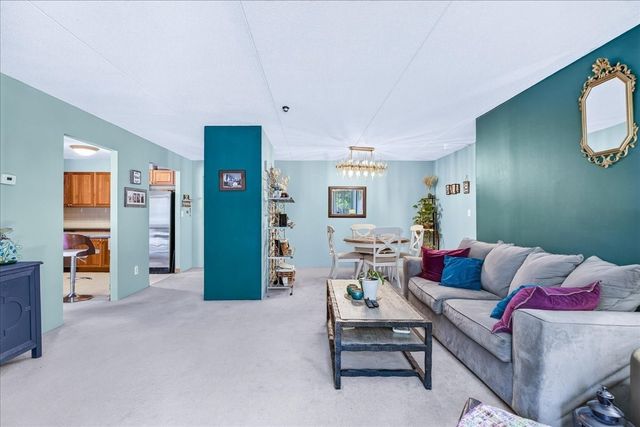 55 Tall Oaks Drive 402, Weymouth, MA 02190