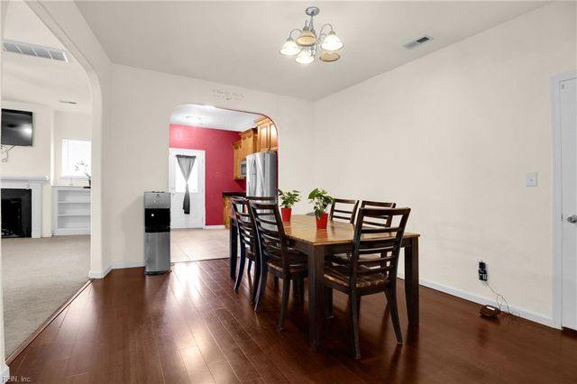 5003 Clifton ST, Chesapeake, VA 23321