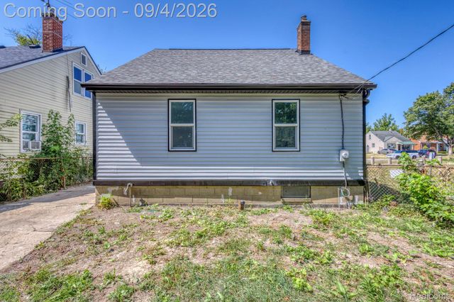 8076 Stahelin Avenue, Detroit, MI 48228