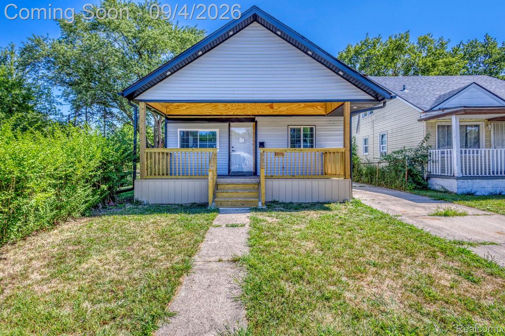 8076 Stahelin Avenue, Detroit, MI 48228