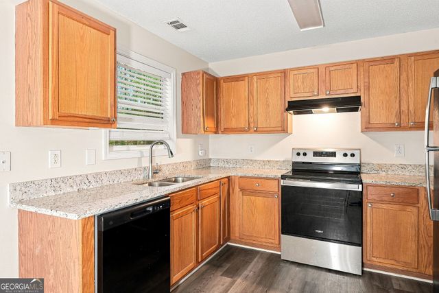 7060 Ravenwood Lane, Lithonia, GA 30038