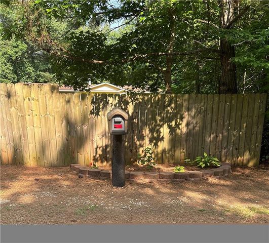 7055 Old Plantation Drive, Graham, NC 27253