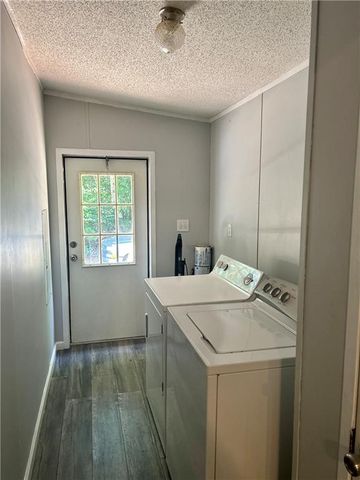 7055 Old Plantation Drive, Graham, NC 27253