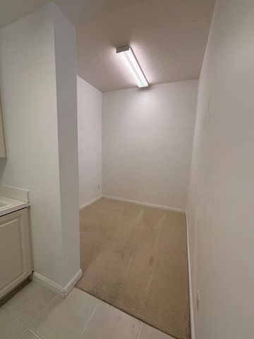 5 Harbour Isle Drive E 103, Fort Pierce, FL 34949