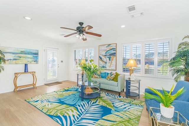 1430 Bay Tree Ln., Surfside Beach, SC 29575