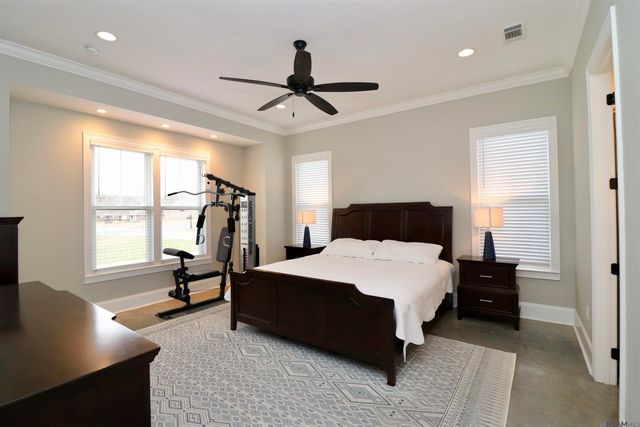 12016 Cane Dr, St Francisville, LA 70775