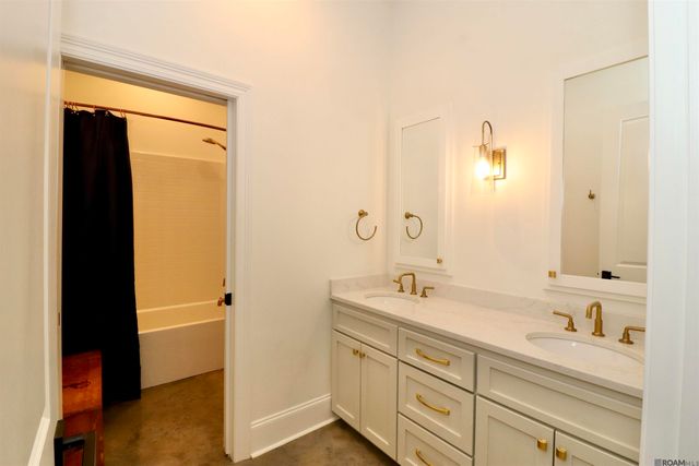 12016 Cane Dr, St Francisville, LA 70775