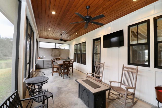 12016 Cane Dr, St Francisville, LA 70775