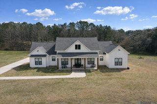 12016 Cane Dr, St Francisville, LA 70775