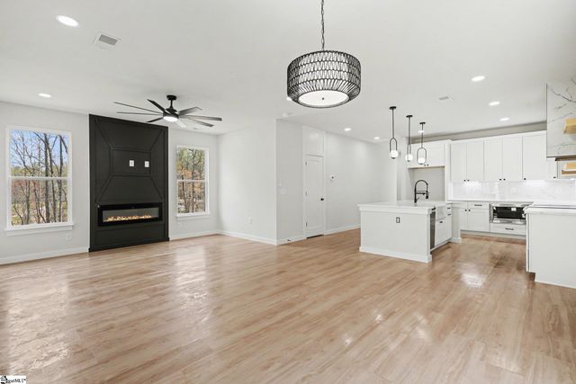 130 Boxwood Lane, Easley, SC 29640