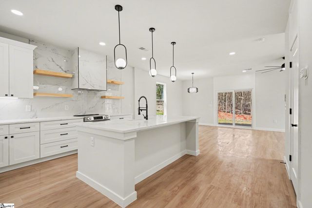 130 Boxwood Lane, Easley, SC 29640